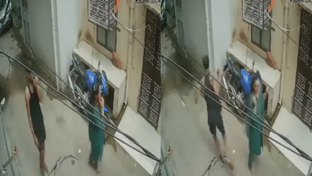 viral-video-man-snatches-woman-phone-while-she-was-talking-on-it-netizens-question-delhi-police